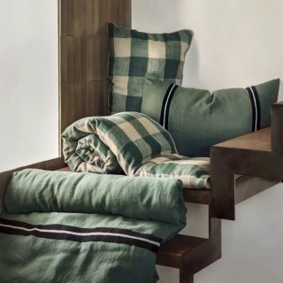 Housse de coussin en lin et coton brodé - Skagen